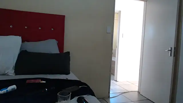 Foxybrownxx1's cam snapshot