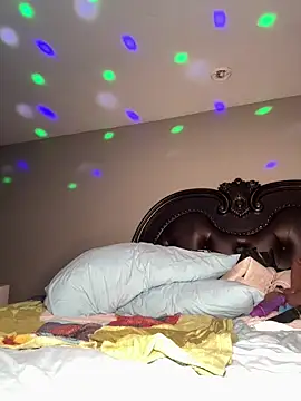 ThickAssRena's cam snapshot