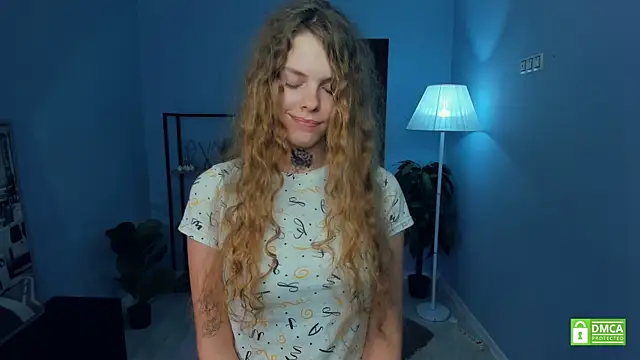 RayaNenlia's cam snapshot