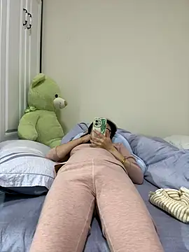 chick-888's cam snapshot