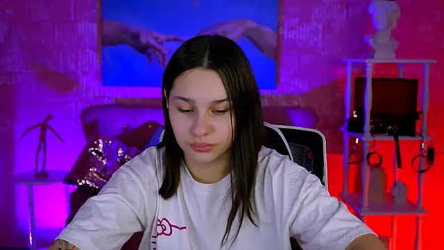 KimClarks_'s cam snapshot