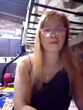 SexyHottMom's cam snapshot