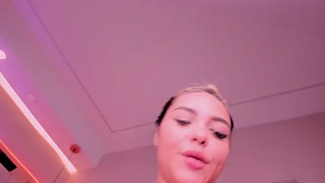 VioletaAbel's cam snapshot