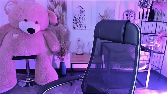 CrystallBloom's cam snapshot