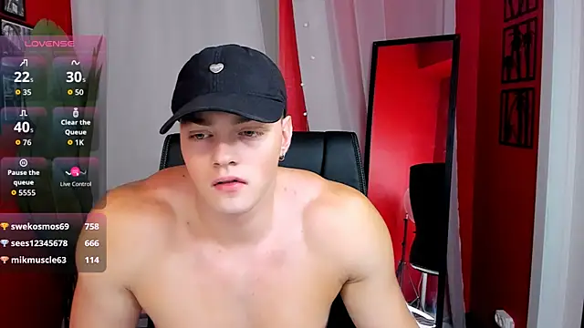 ChaseMuscular's cam snapshot