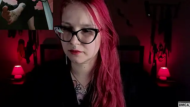 Amanita__Pantherina's cam snapshot