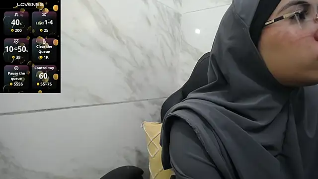 Neesha__ live sex cam