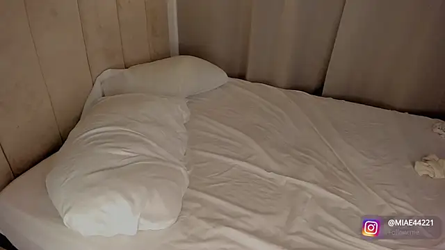 Little_Emma_11 live sex cam