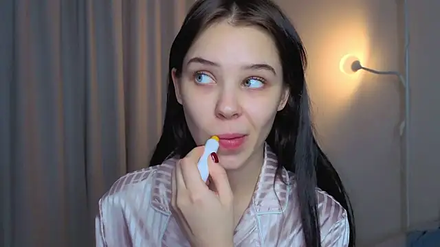 slyshypie's cam snapshot