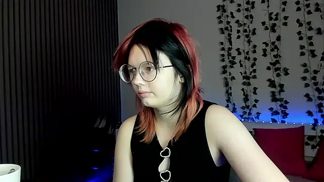 shy_elina01's cam snapshot