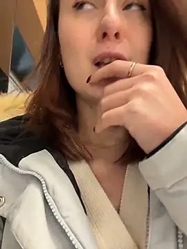 Dina_Tease live sex cam