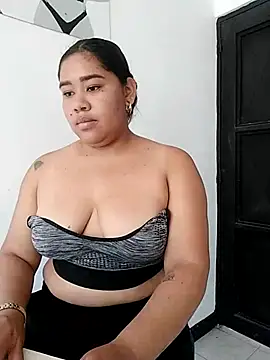 Sarahy-'s cam snapshot