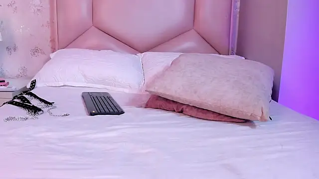 ambar_sullivan's cam snapshot