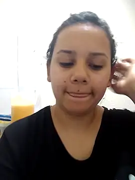 _Miaaleon live sex cam