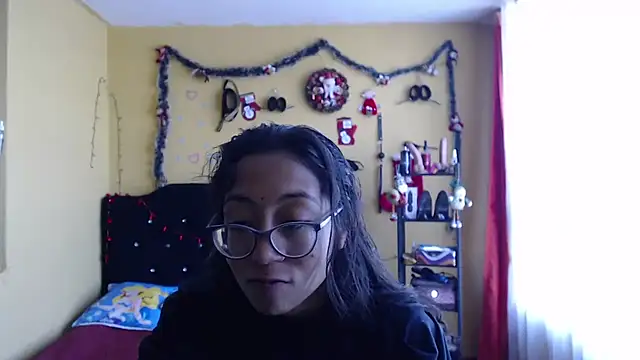 Violet_And_Smith's cam snapshot