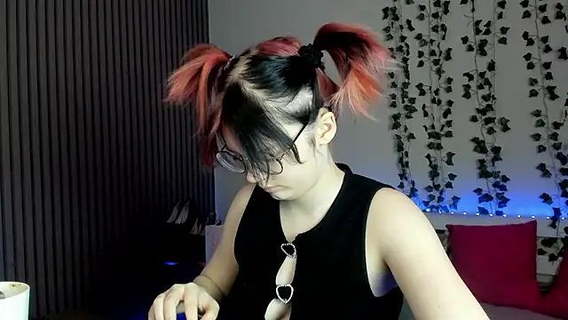 shy_elina01's cam snapshot