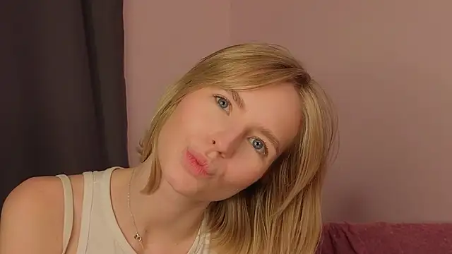 BaileyBernos's cam snapshot