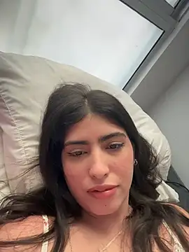 Gaby_zahir_'s cam snapshot