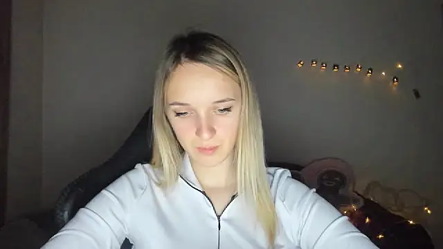 RouseReed's cam snapshot