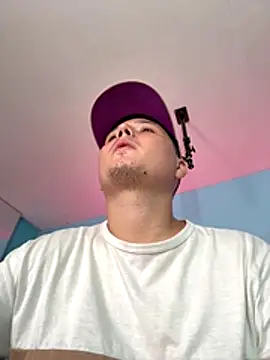 adventure_of_young_2's cam snapshot