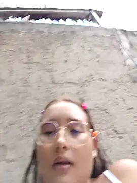 young_dairy01's cam snapshot