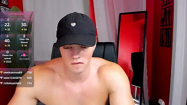 ChaseMuscular's cam snapshot