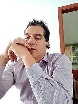 ChrisFloresP live sex cam