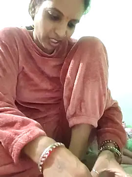 Hotty-Nidhi's cam snapshot