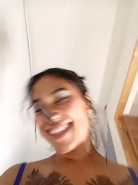 Liahdiaz_'s cam snapshot