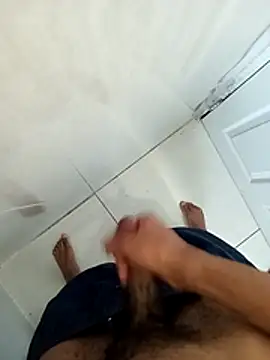 UNCLEZESTYY live sex cam