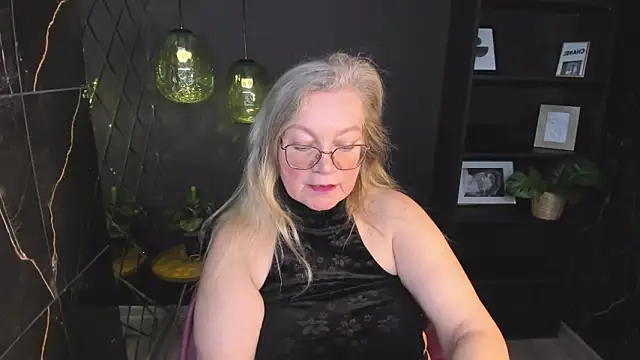 NataliMellow live sex cam