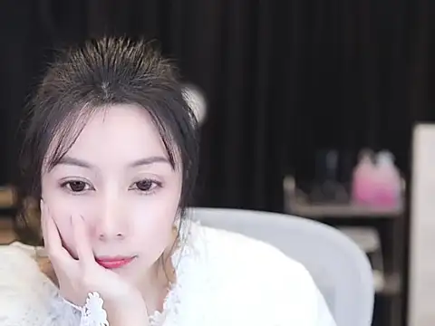 Nuyoah-77 live sex cam