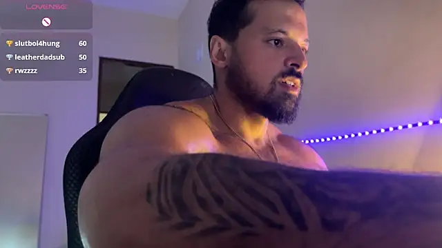 Lucasfit24 live sex cam