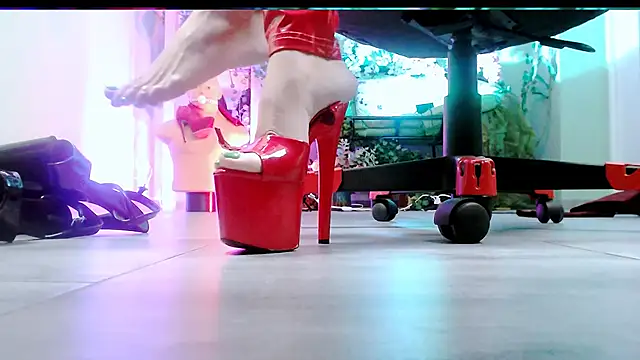 MonicaMaxwel's cam snapshot