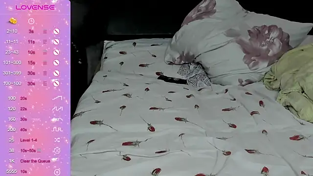 alice_allens's cam snapshot