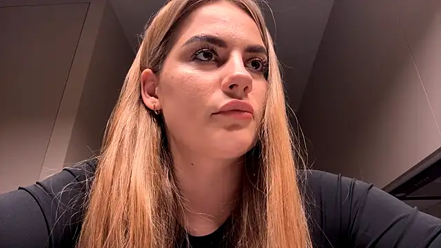 ShirlStyer's cam snapshot