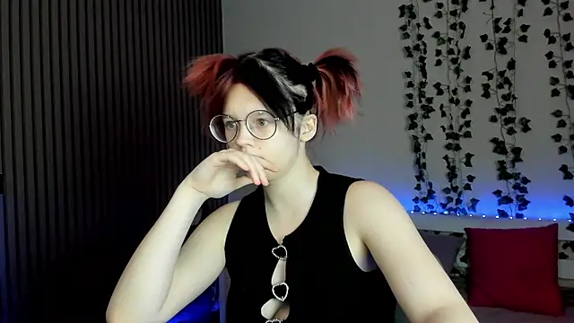 shy_elina01's cam snapshot