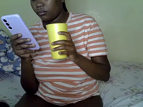 Sexiebony12's cam snapshot