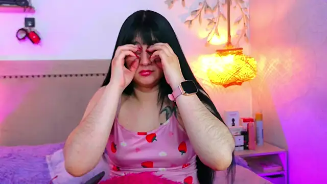 Daphnee-x's cam snapshot