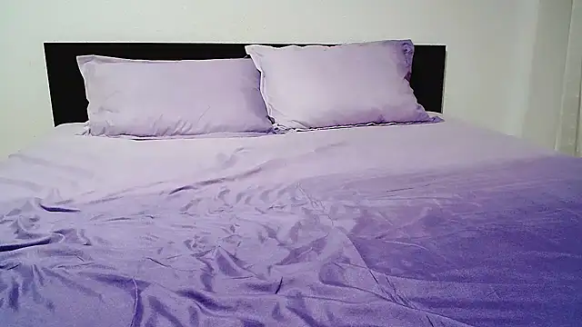 CharmingPearl's cam snapshot