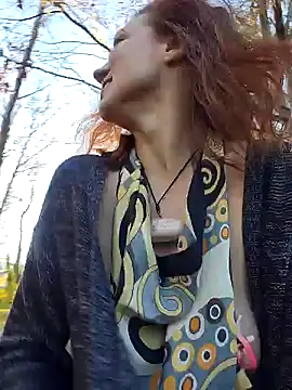 Exhibitionsplit live sex cam