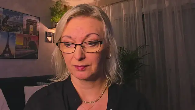 vanessa_chat's cam snapshot