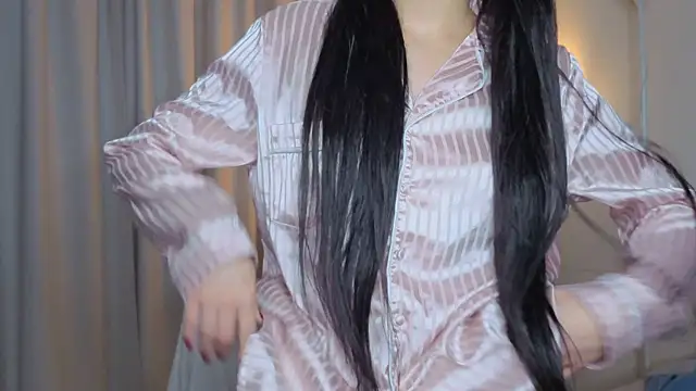 slyshypie's cam snapshot