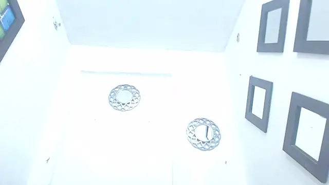 srta_luciana's cam snapshot