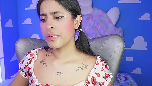 miss___anya's cam snapshot