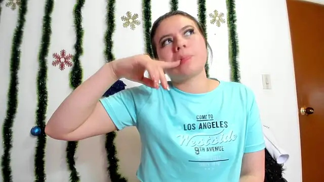 Vanessa_Martinz's cam snapshot