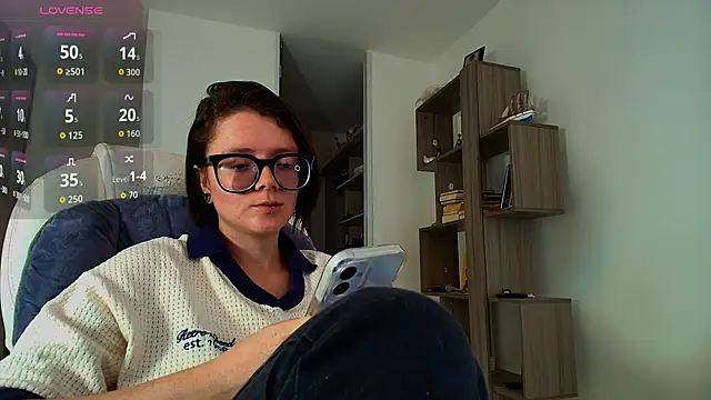 Hannah______'s cam snapshot