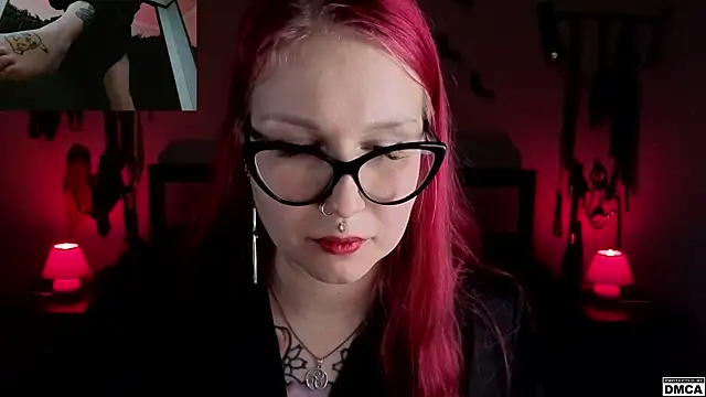 Amanita__Pantherina's cam snapshot