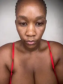 GiantClitHopex's cam snapshot