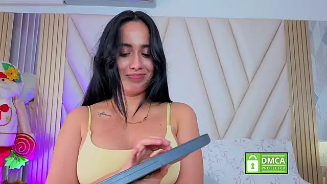 Miia_harper_'s cam snapshot